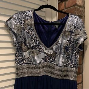 Adrianna Papell evening gown